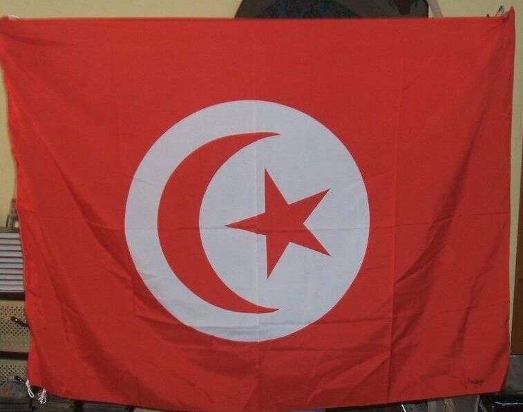 Tunisia / Tunisie - Tunisian silk flag 130 cm x 97 cm / 51\