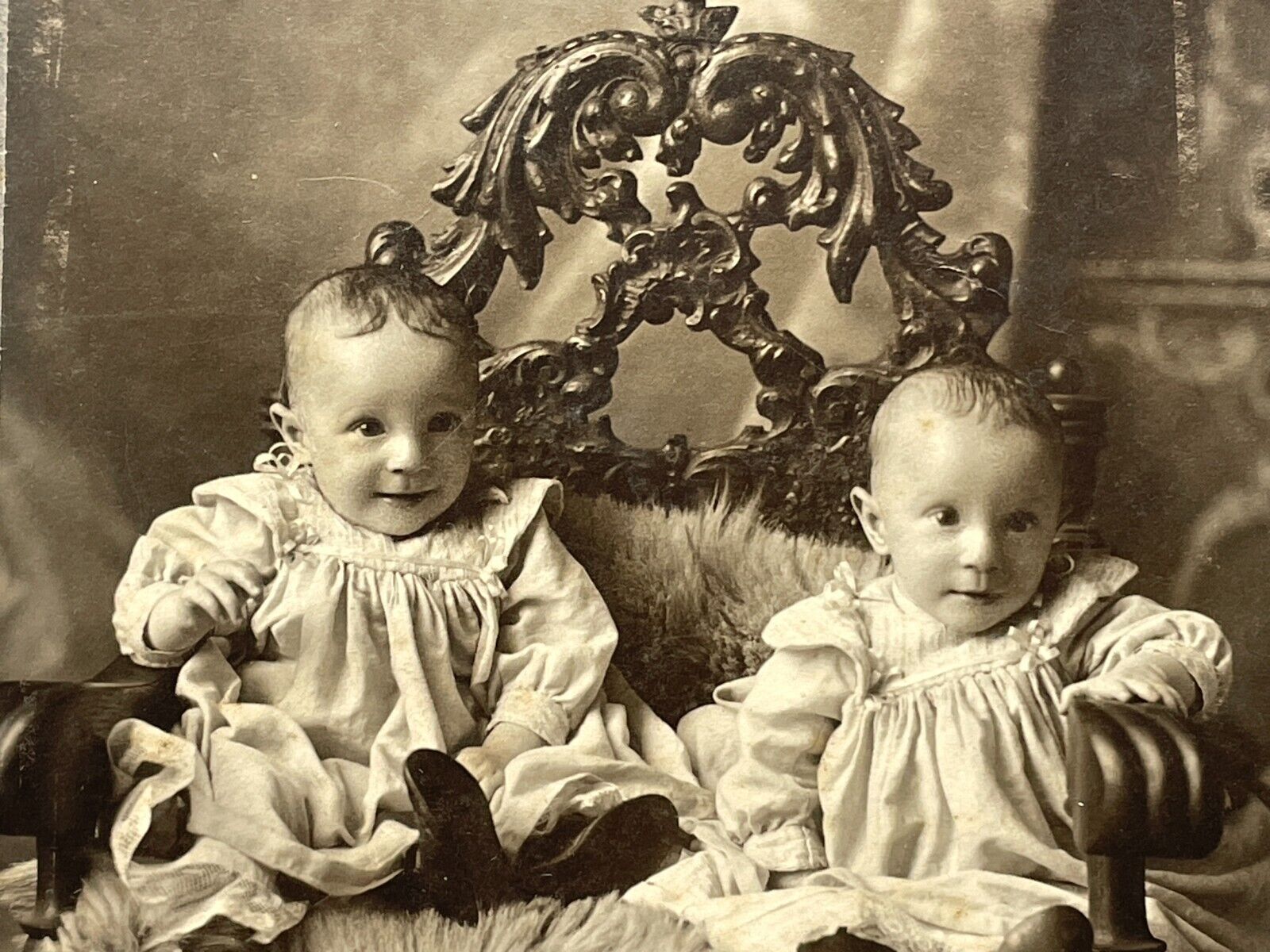CC8 Cabinet Card Photograph Saint Louis 1890-1900\'s Twins Brothers Boys