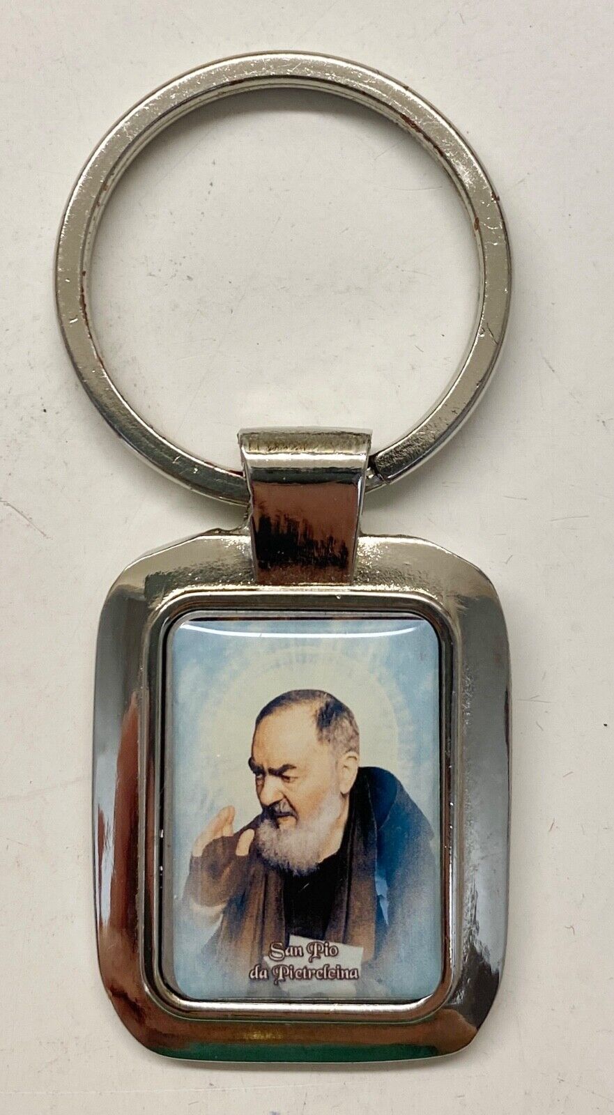 SAN PADRE PIO DA PIETRELCINA KEYRING new never used photo of Padre Pio EXCELLENT