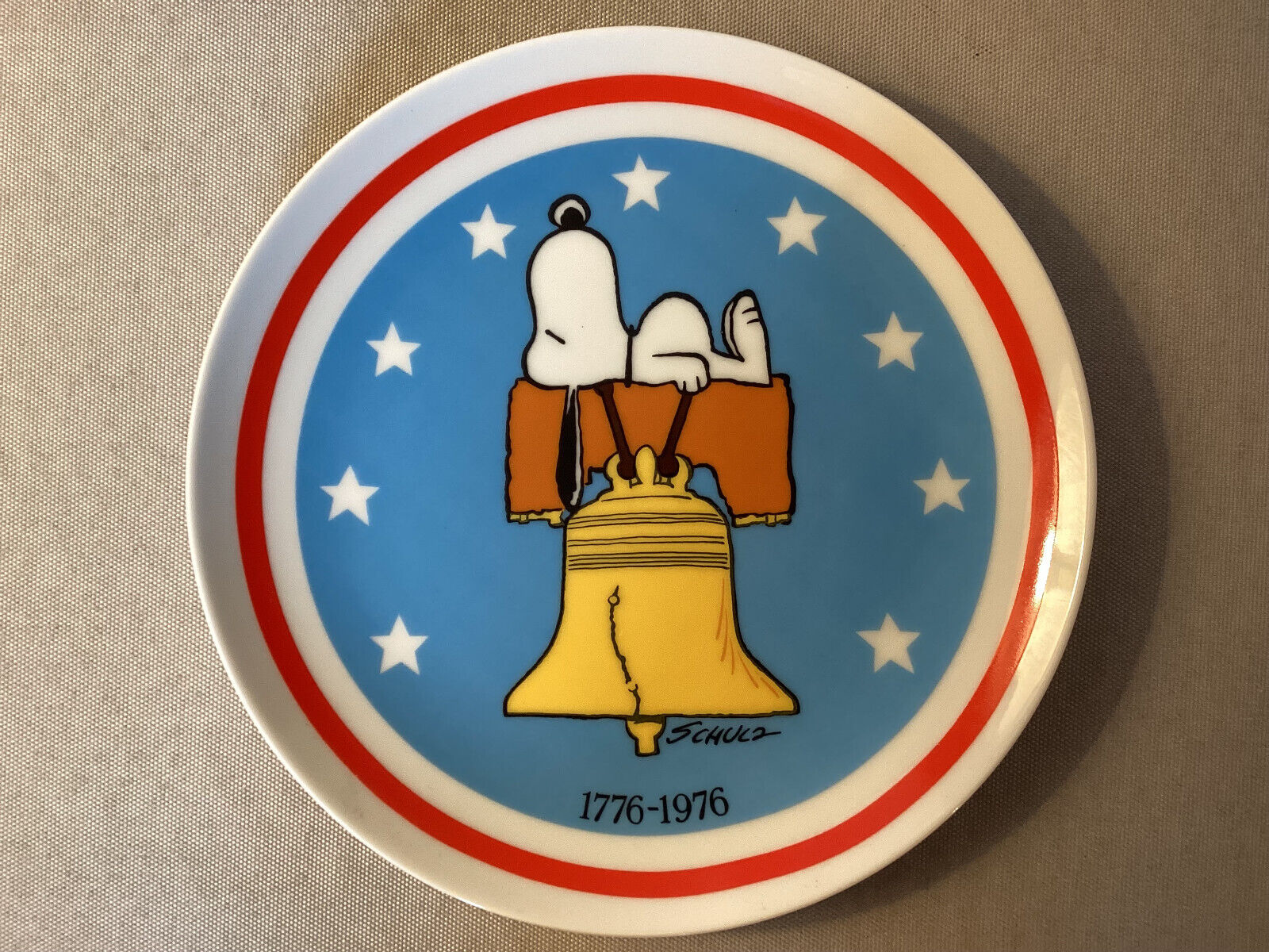 Charles Schultz Peanuts Snoopy Bicentennial plate 1776-1976 7.5\