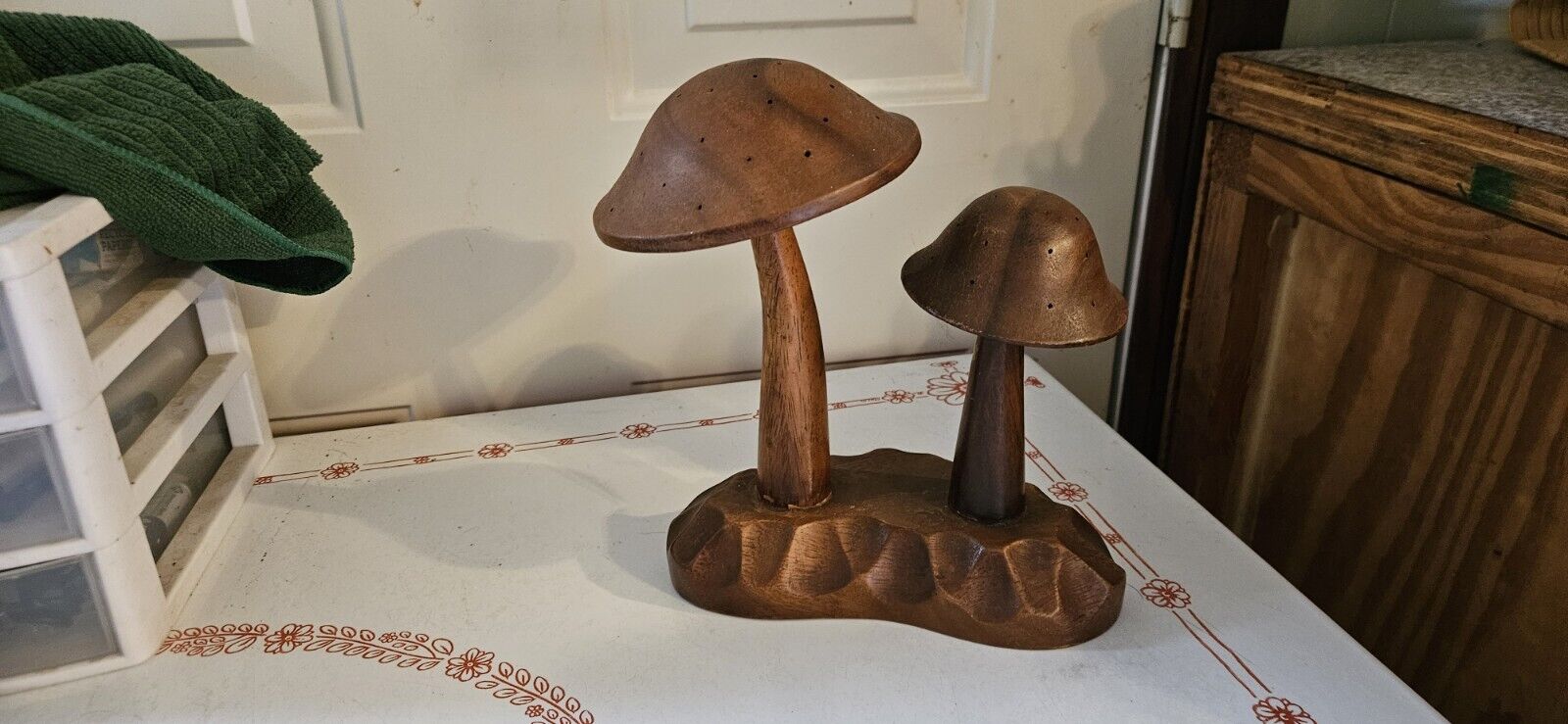 Mushrooms On A Base. Wooden 1960s MCM 9\