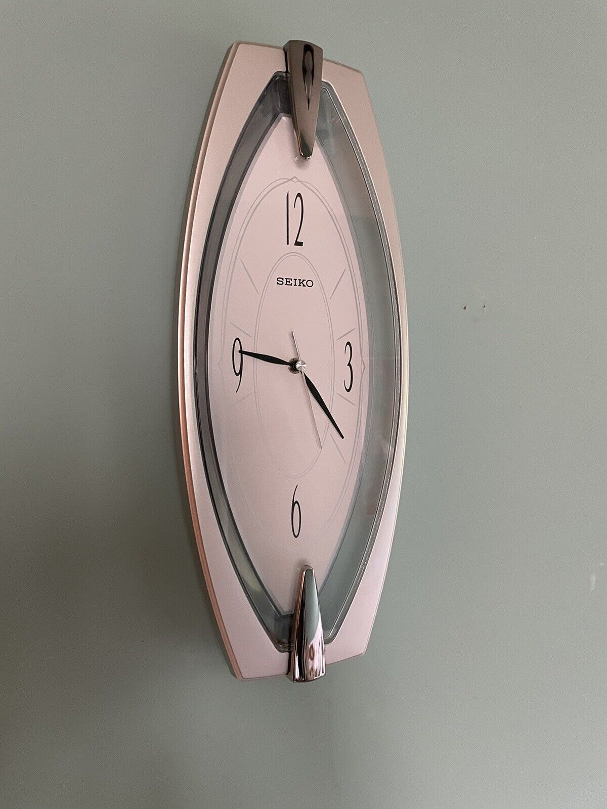 vintage seiko quartz wall clock