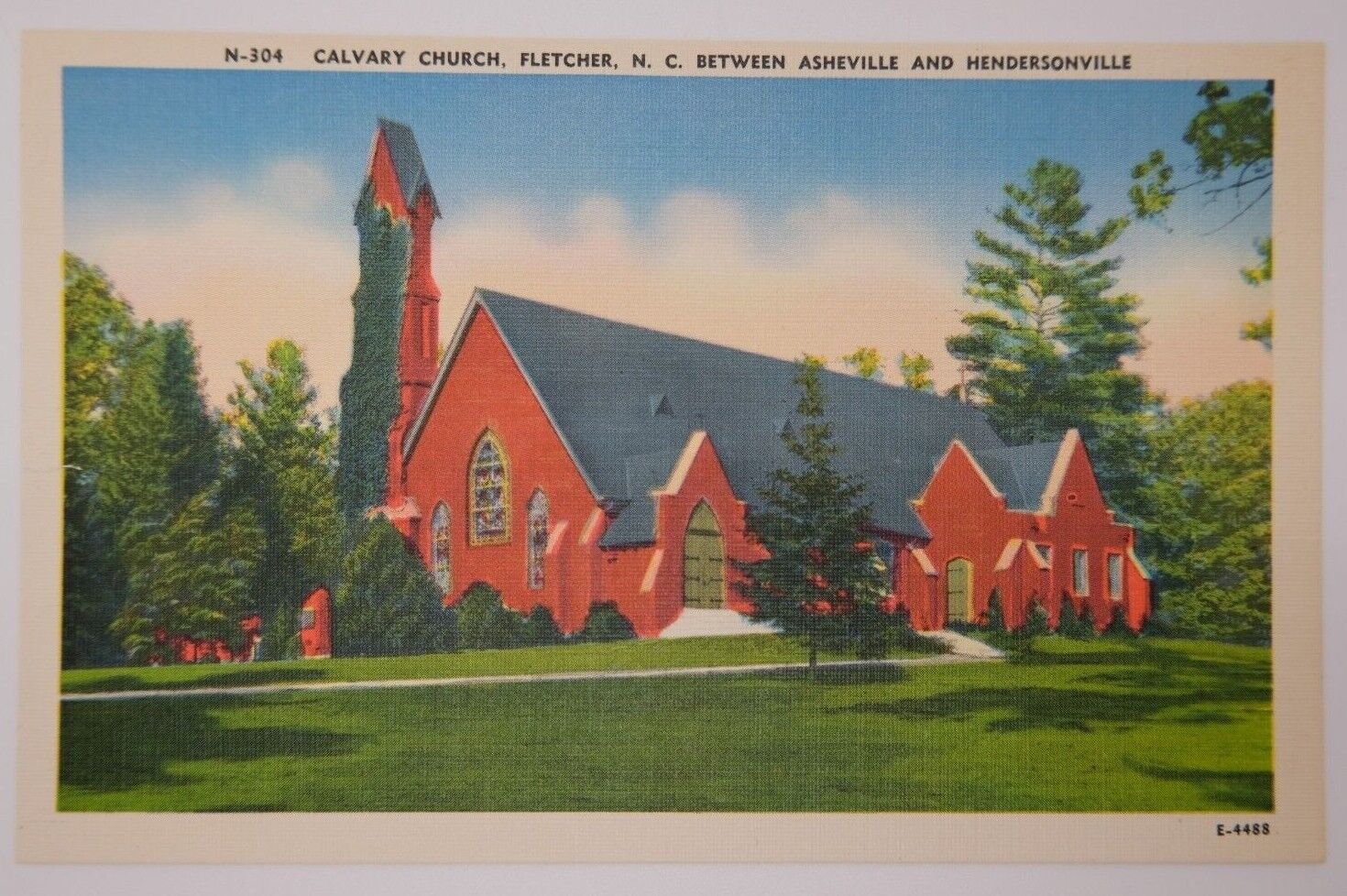 VINTAGE POSTCARD CALVARY CHURCH FLETCHER, N.C. E-4488 LINEN UNUSED