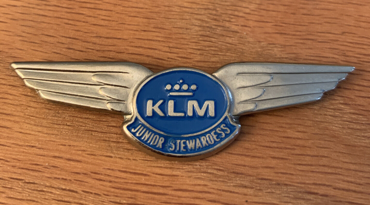 Vtg KLM Dutch Airlines Junior Stewardess Metal Wings Lapel Pin Blue/gold