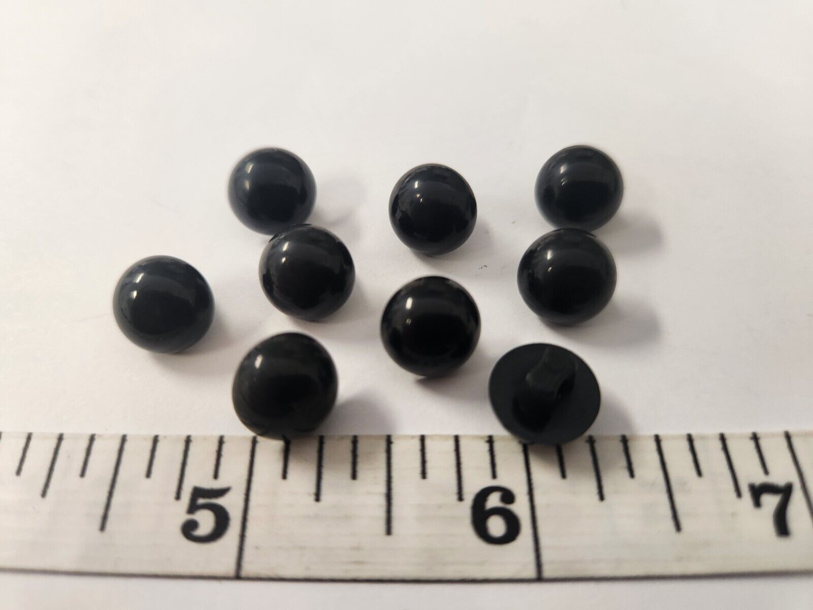 VINTAGE BUTTONS SET OF 24 TINY SMALL BLACK TUZ3564