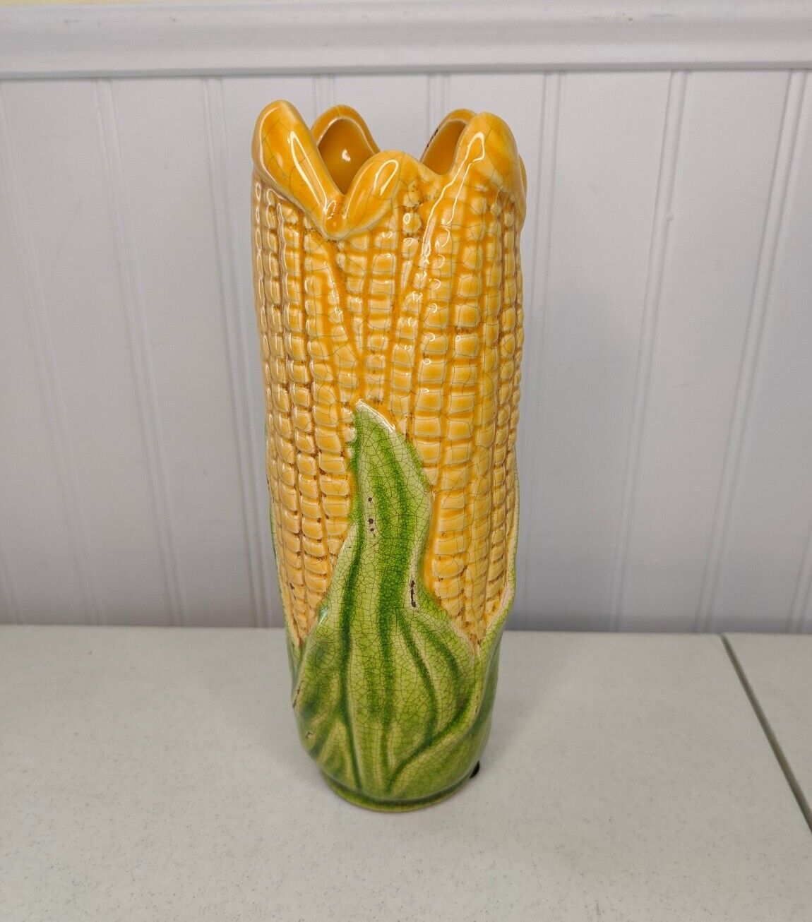 Vintage Distressed Majolica Style Corn on The Cob Husk Vase 9.5\