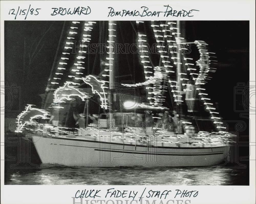 1985 Press Photo Decorated boat in the Broward-Pompano Boat Parade - lra22343