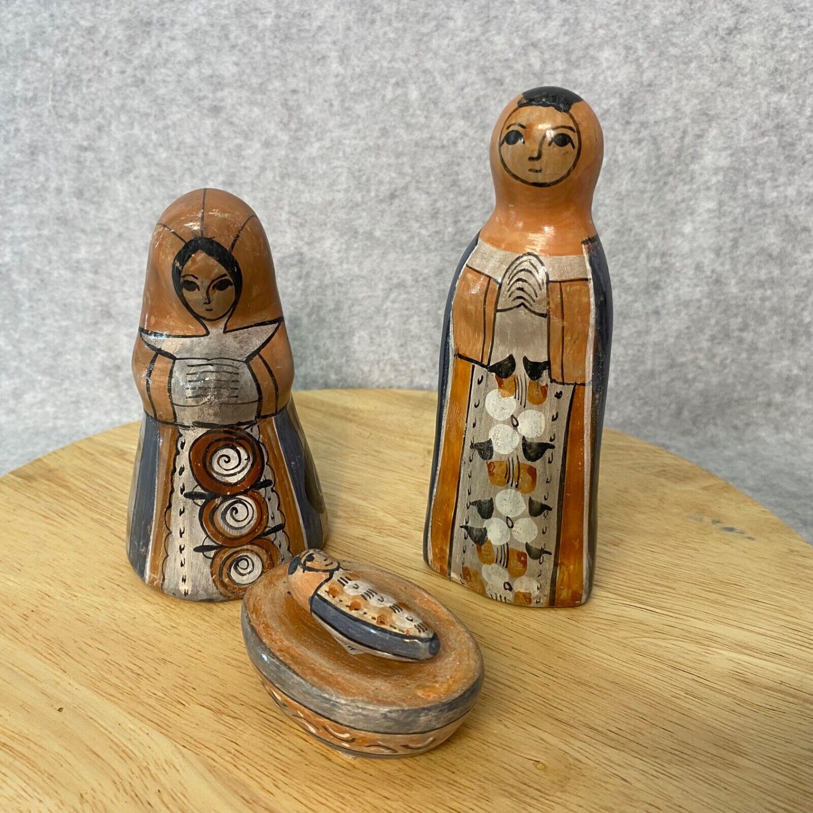 Vintage TONALA Mexican Pottery Nativity Figures MARY JOSEPH & BABY JESUS Mexico