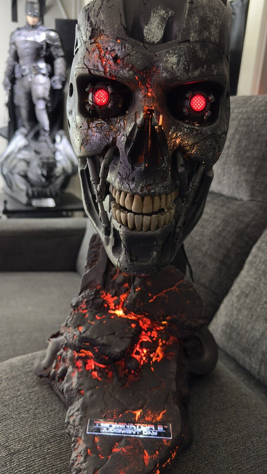 Purearts Terminator 2 Battle Damaged T-800 Endoskeleton 1:1 Scale Art Mask Bust
