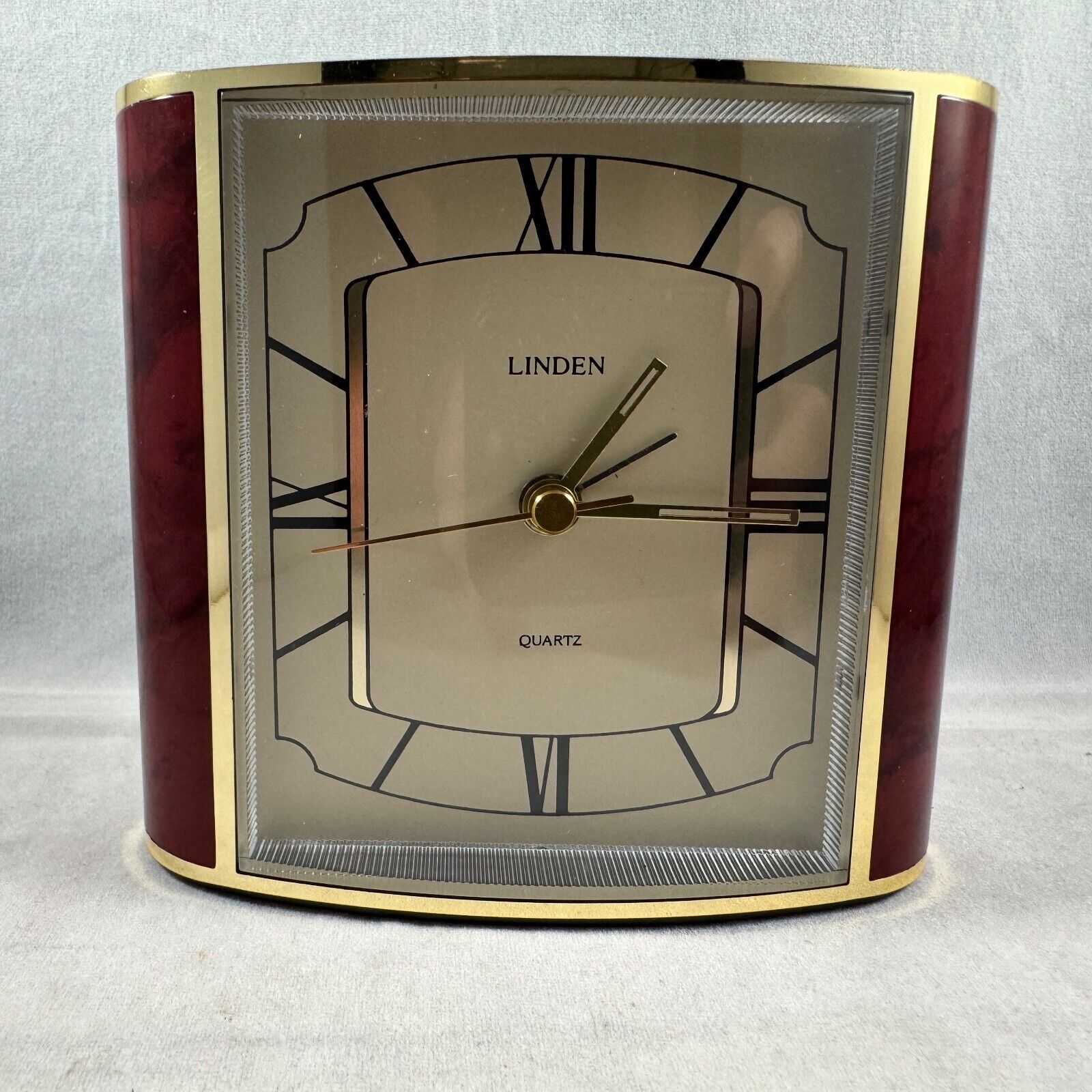 Vintage Linden Quartz Brass Trim Desk Clock Taiwan - Works