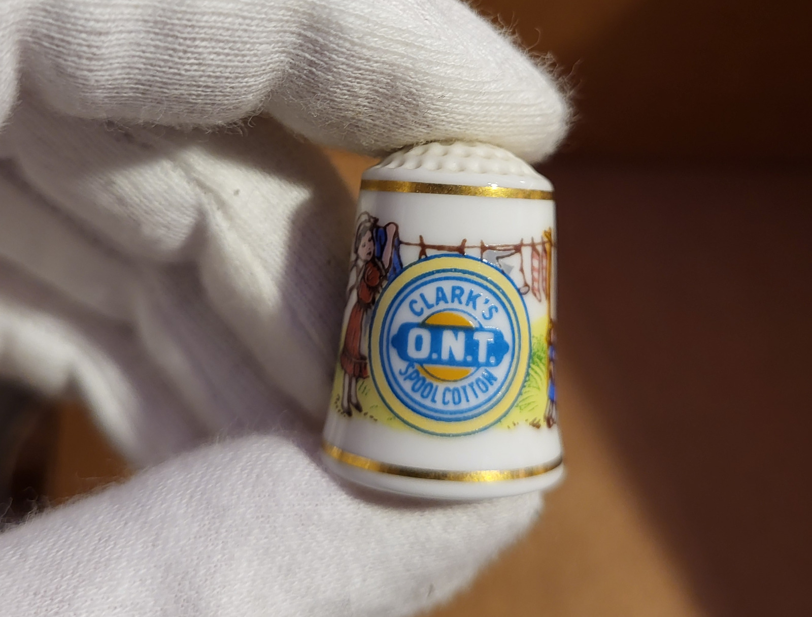 Vintage Clark's ONT Spool cotton advertising fine porcelain thimble