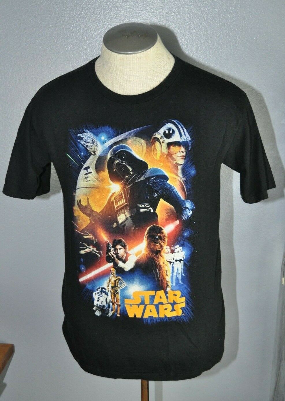 Disney Store STAR WARS T Shirt Genuine Authentic Size Medium