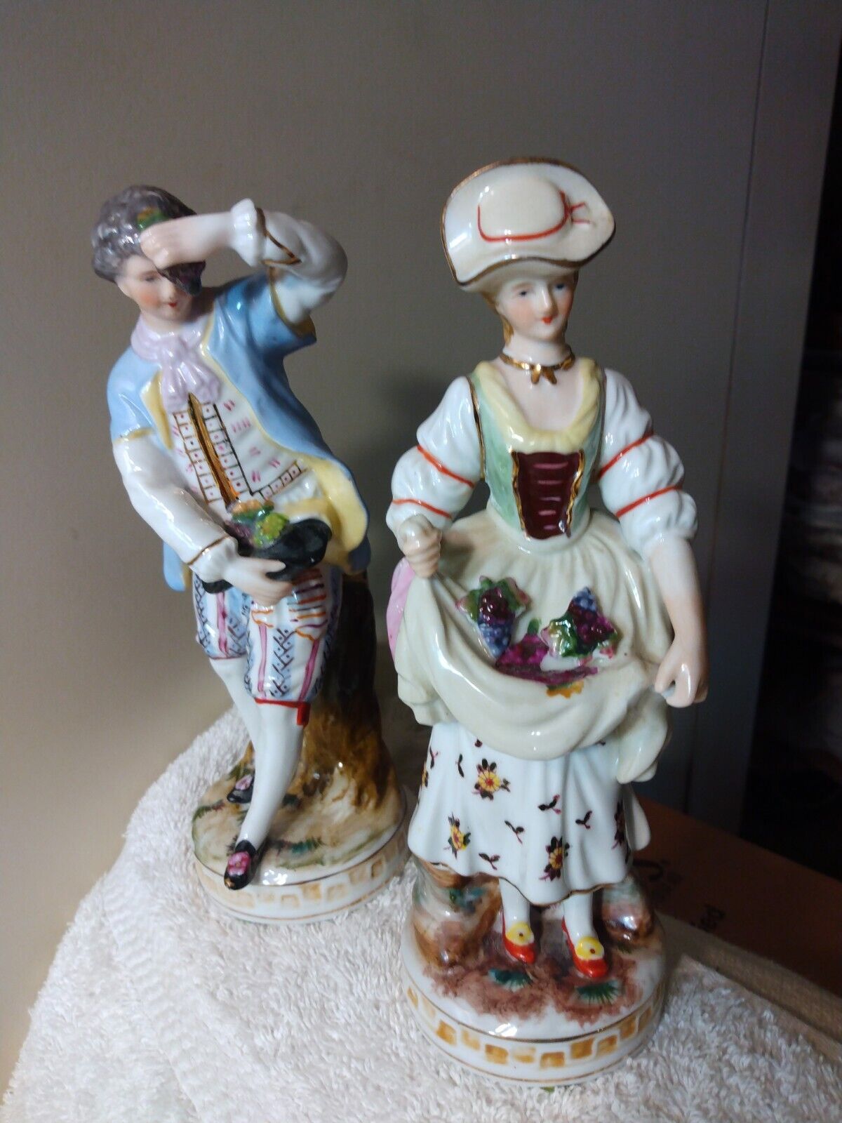 Antique Classic Dresden Type Porcelain Figurine Pr Fine Quality Occupied Japan 