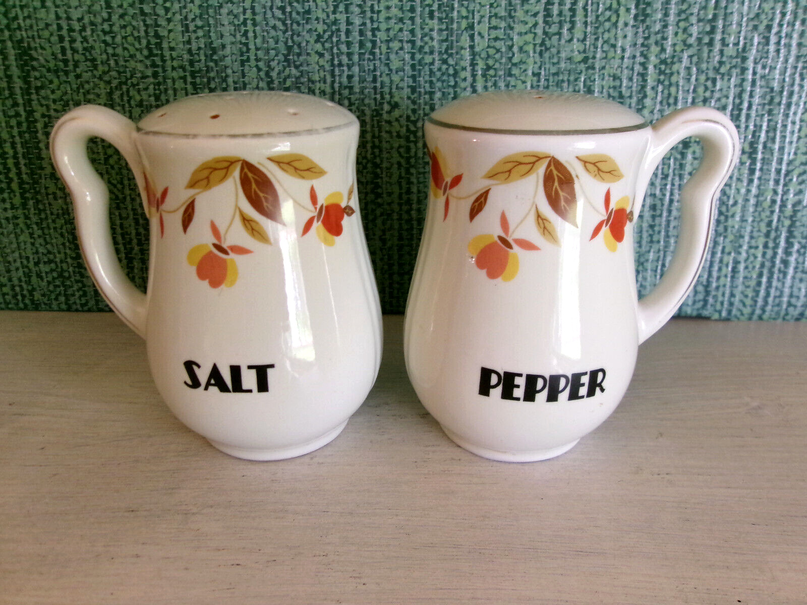 Vintage Hall’s China Jewel Tea Autumn Leaf Salt & Pepper Shakers Set 4.5\
