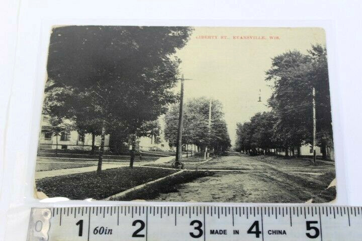 Antique RPPC Photo 1908 posted with stamp Liberty St. Evansville Wis Dirt Road