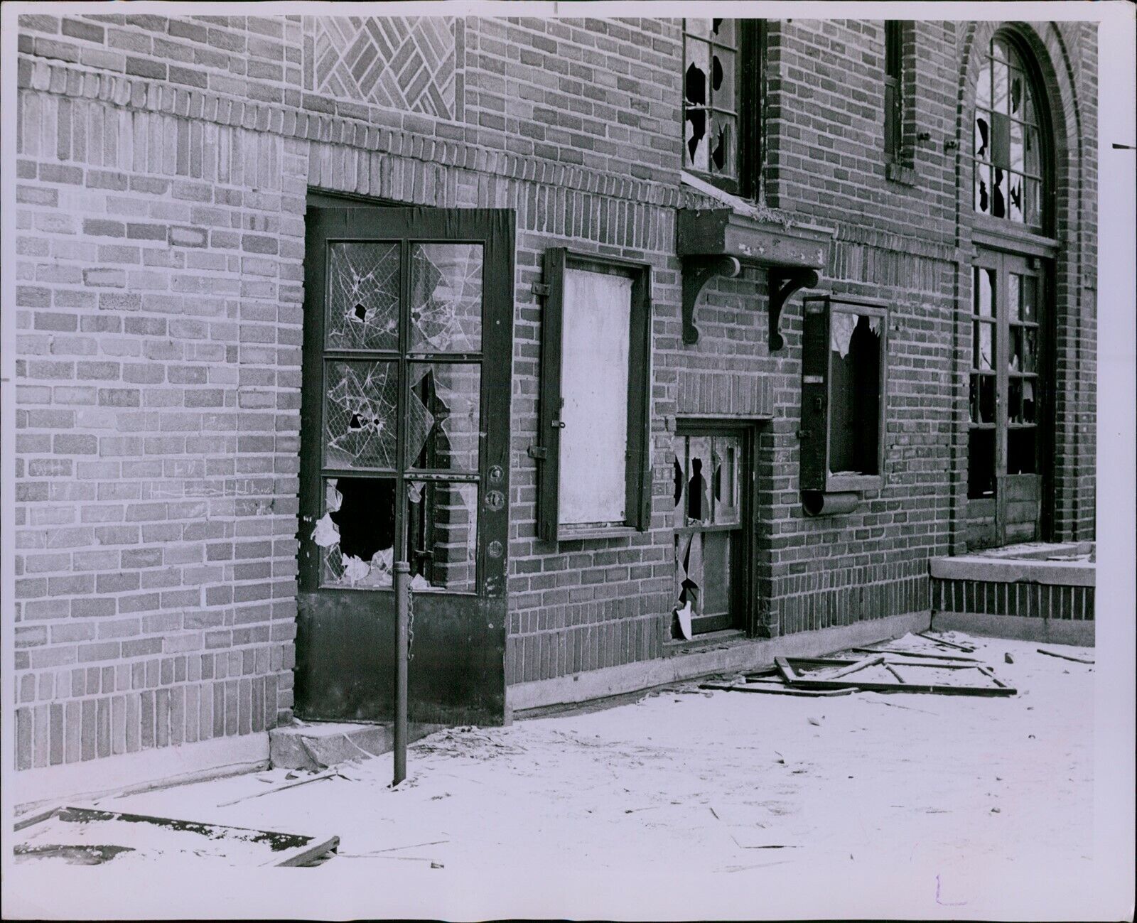 LG845 1963 Original Photo NEIGHBORHOOD HOUSE Broken Windows Damaged Building