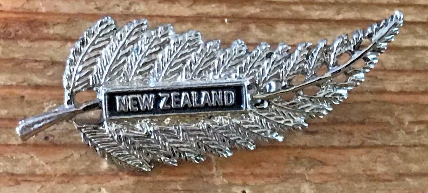 New Zealand Lapel Pin Button Pinback Silvertone Silver Fern