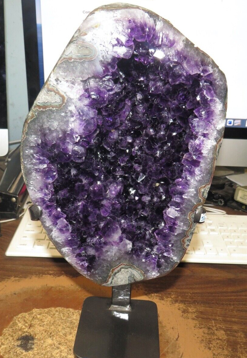 LG. DEEP DARK AMETHYST CRYSTAL CLUSTER  CATHEDRAL GEODE FROM URUGUAY