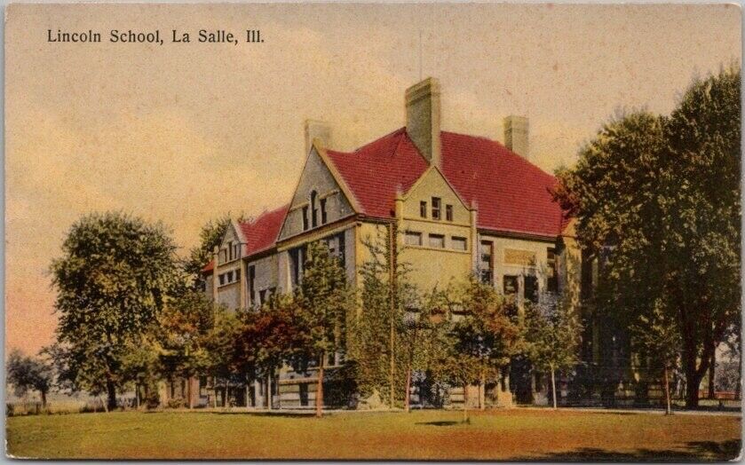 1910s LA SALLE, Illinois Postcard LINCOLN SCHOOL Street View / Rotograph /Unused