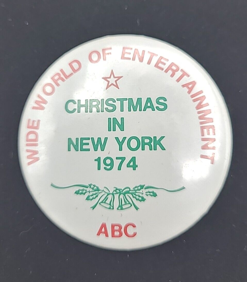 1974 ABC Wide World Of Entertainment Christmas In New York Button Late Night TV