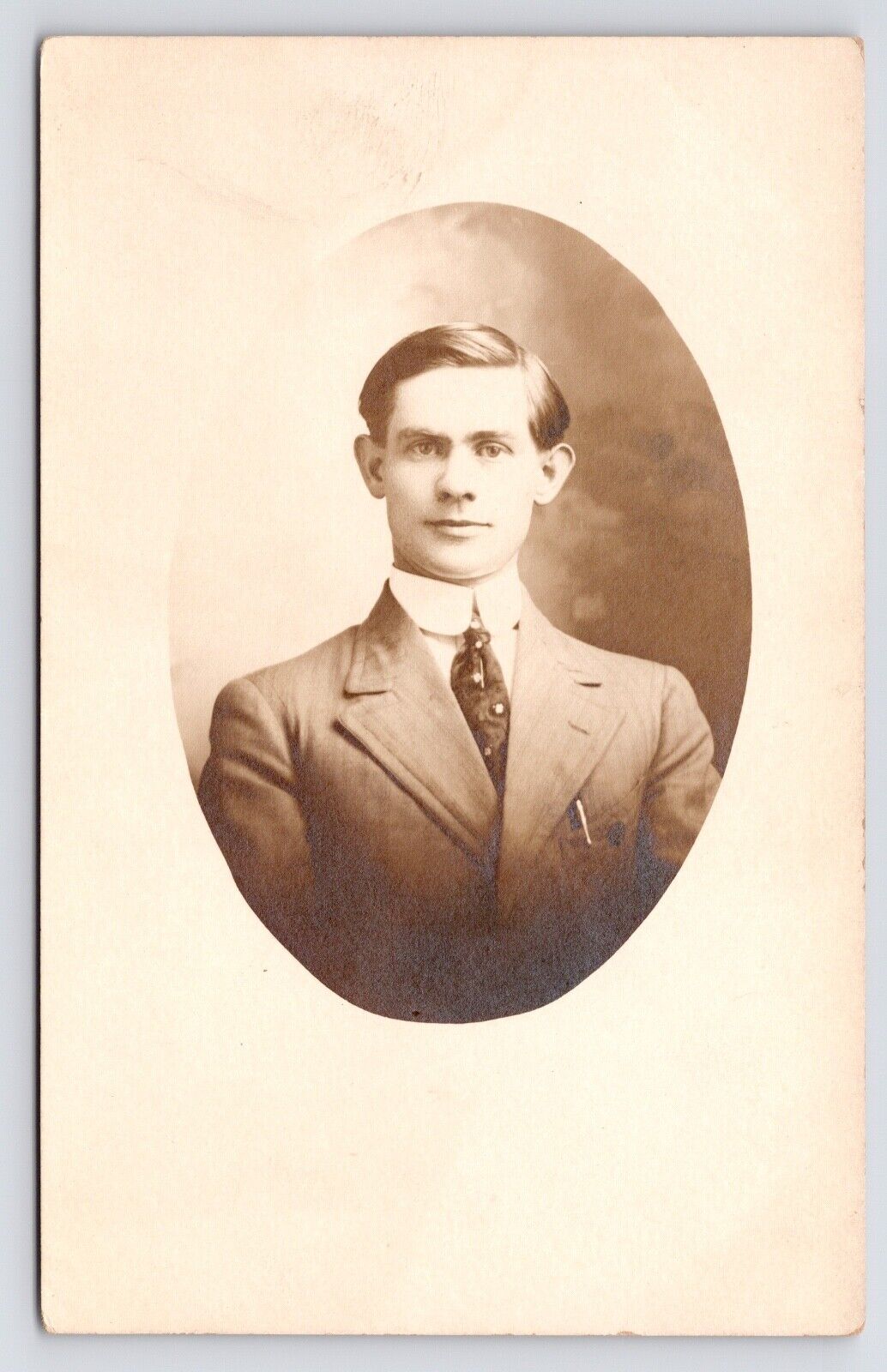 c1910~Vignetted Handsome Man in Suit Portrait~Antique Photo~RPPC Postcard