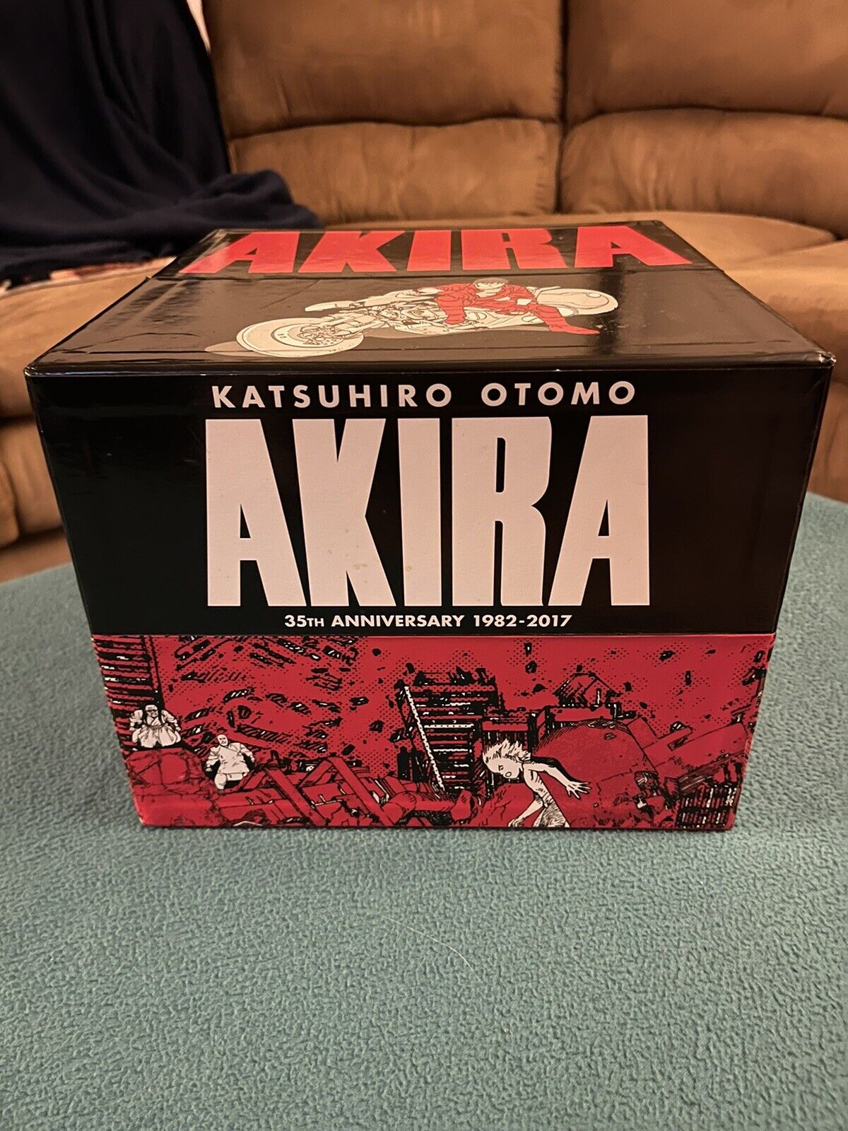 Akira - 35th Anniversary Edition #4 (Kodansha USA, October 2017)