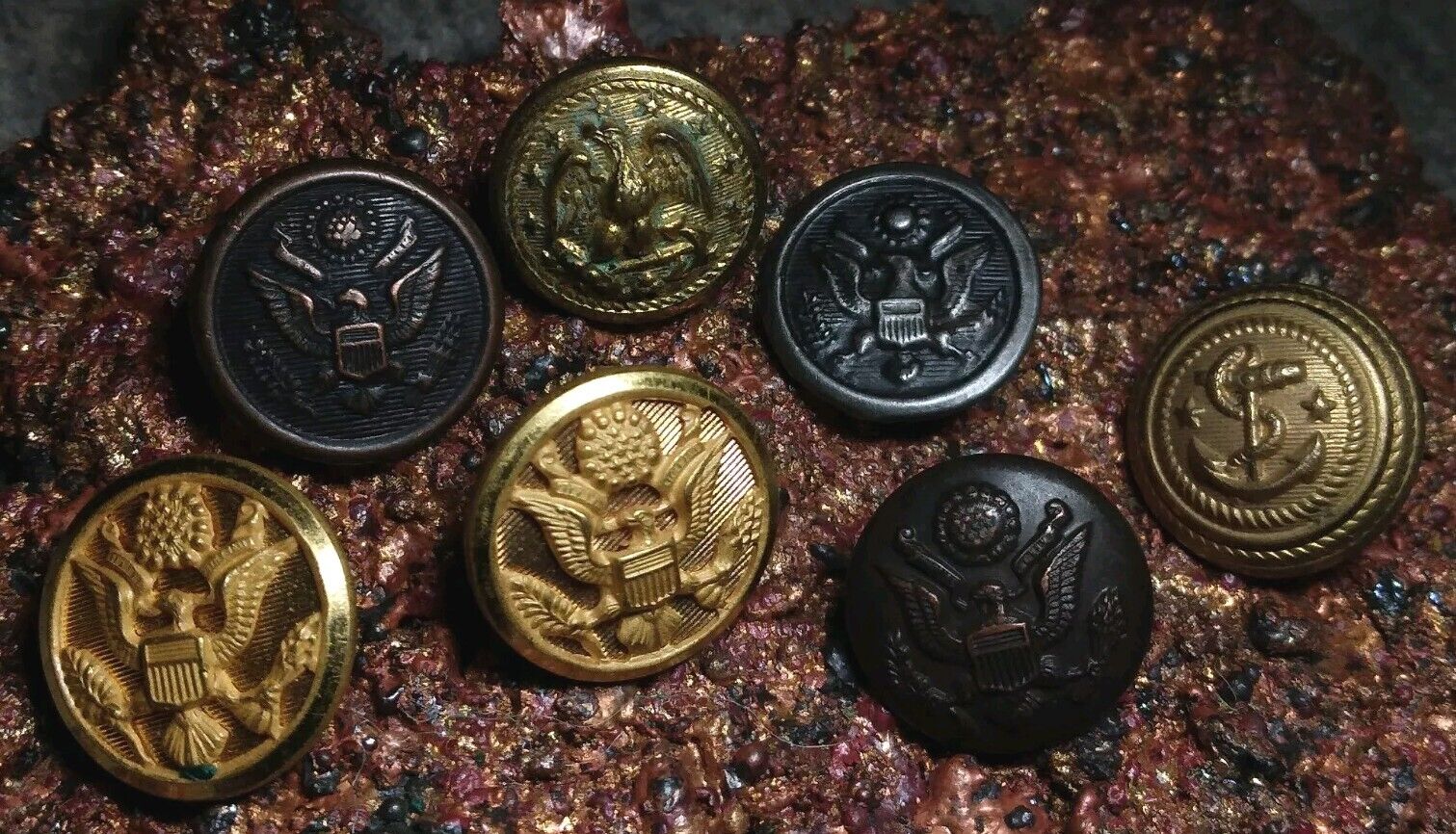 7 Antique World War I United States Army Buttons 