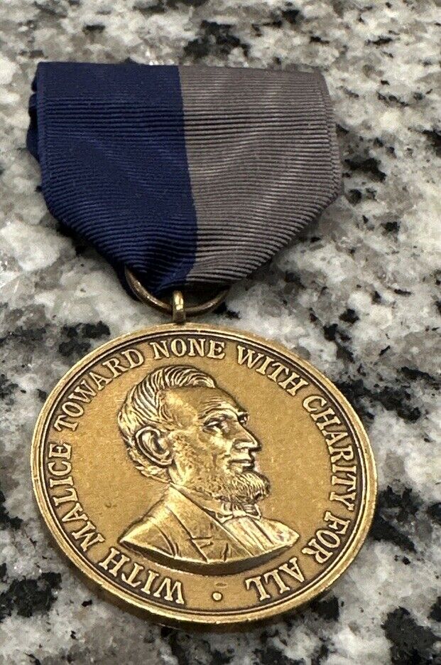 Vtg The Civil War 1861-1865 Lincoln Medal Malice Toward None Charity For All