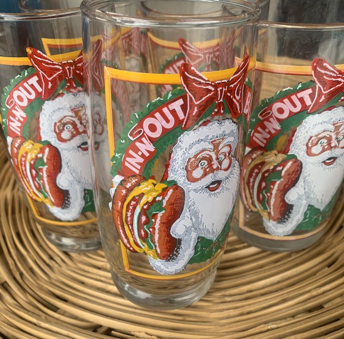 Vintage In N\' Out Burger 1980/1982 Santa Glasses Christmas Series