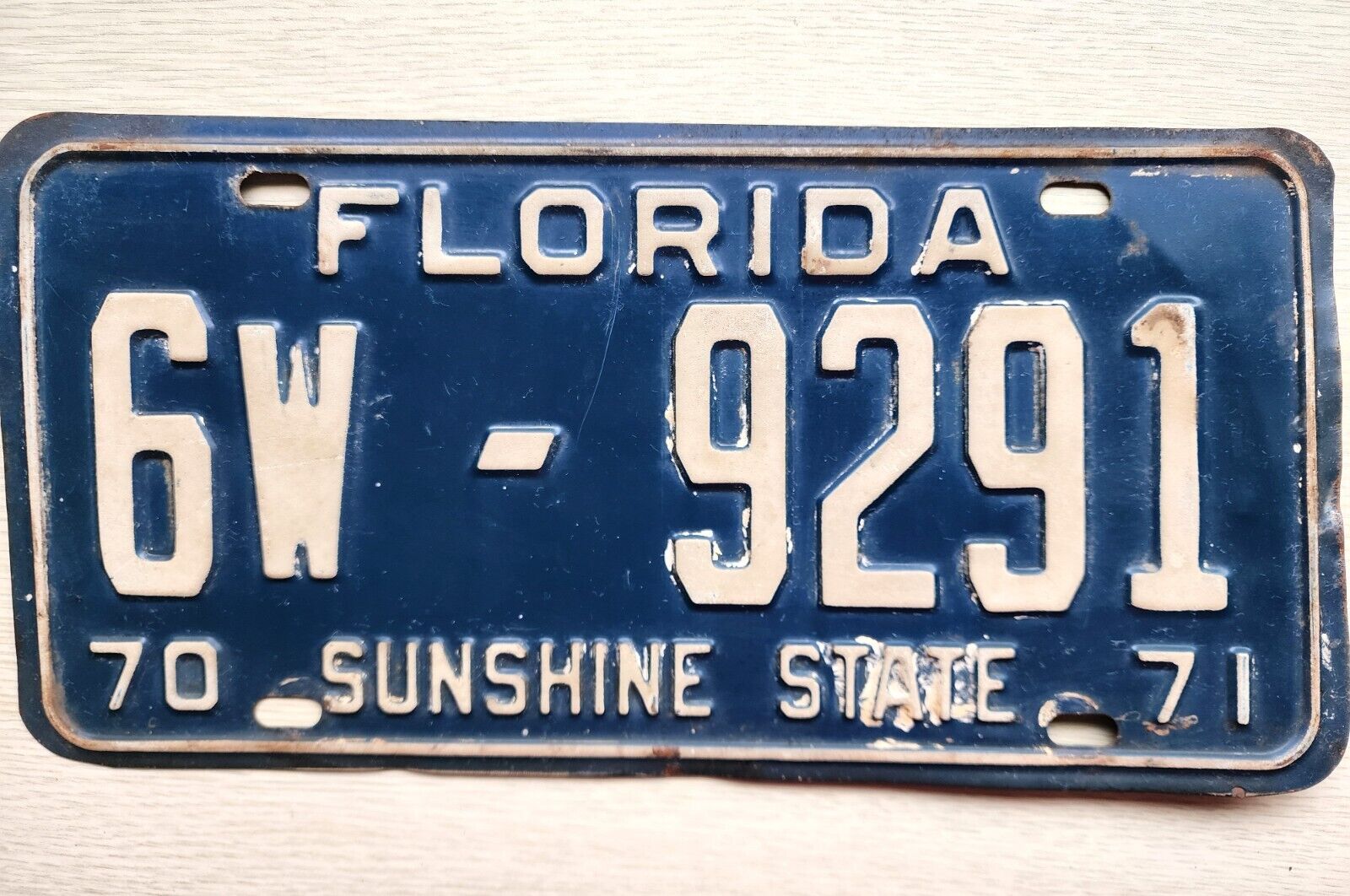 LICENSE PLATE-VINTAGE-FLORIDA-SUNSHINE STATE-1970-1971-6W-9291-DECORATIVE USE