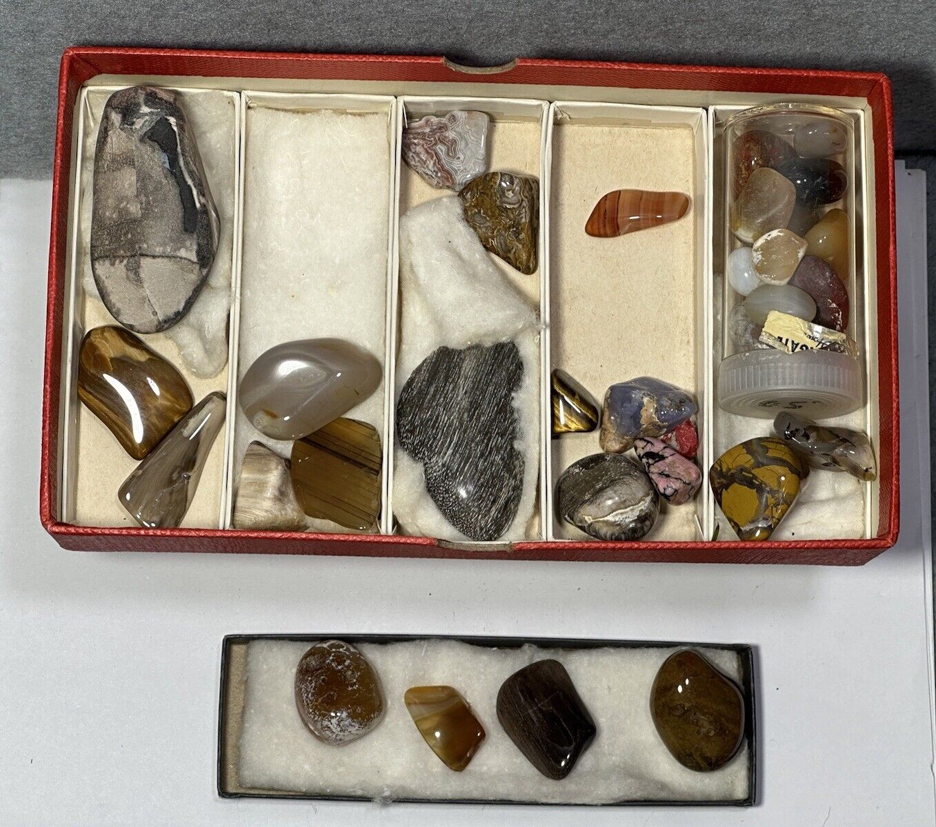 AGATES MIXED LOT OF POLISHED NICE CONDITION STONES VINTAGE