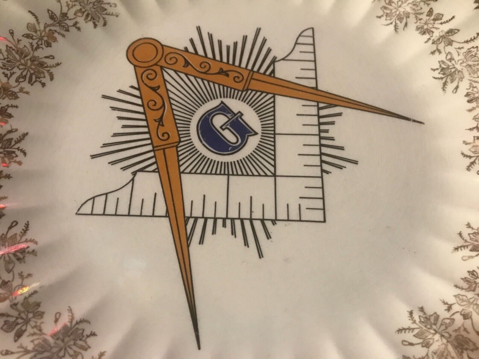 Sanders Mfg Co Square and Compass Masonic 10\