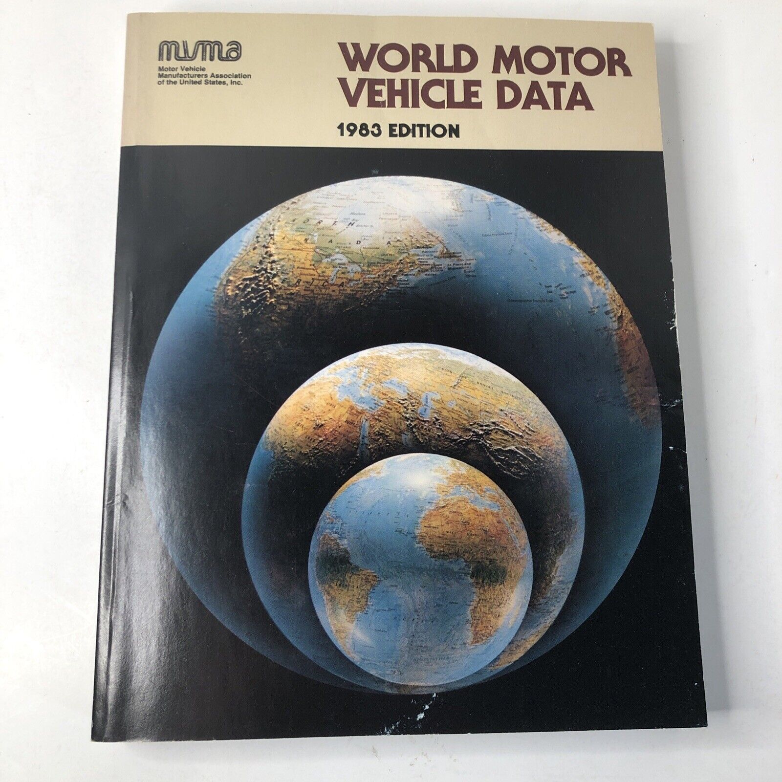 World Motor Vehicle Data  Manual 1983 Edition Good condition