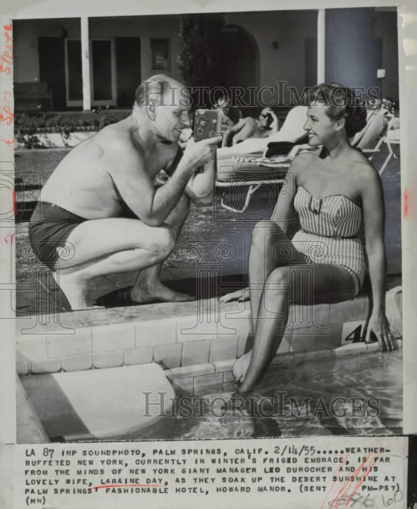 1955 Press Photo Leo Durocher and wife outside Palm Springs, California hotel