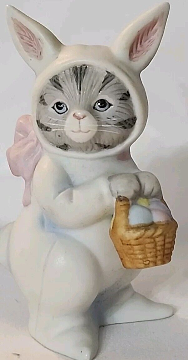 Vintage 1987 Schmid Kitty Cucumber Easter Rabbit Cat Figurine/Ornament