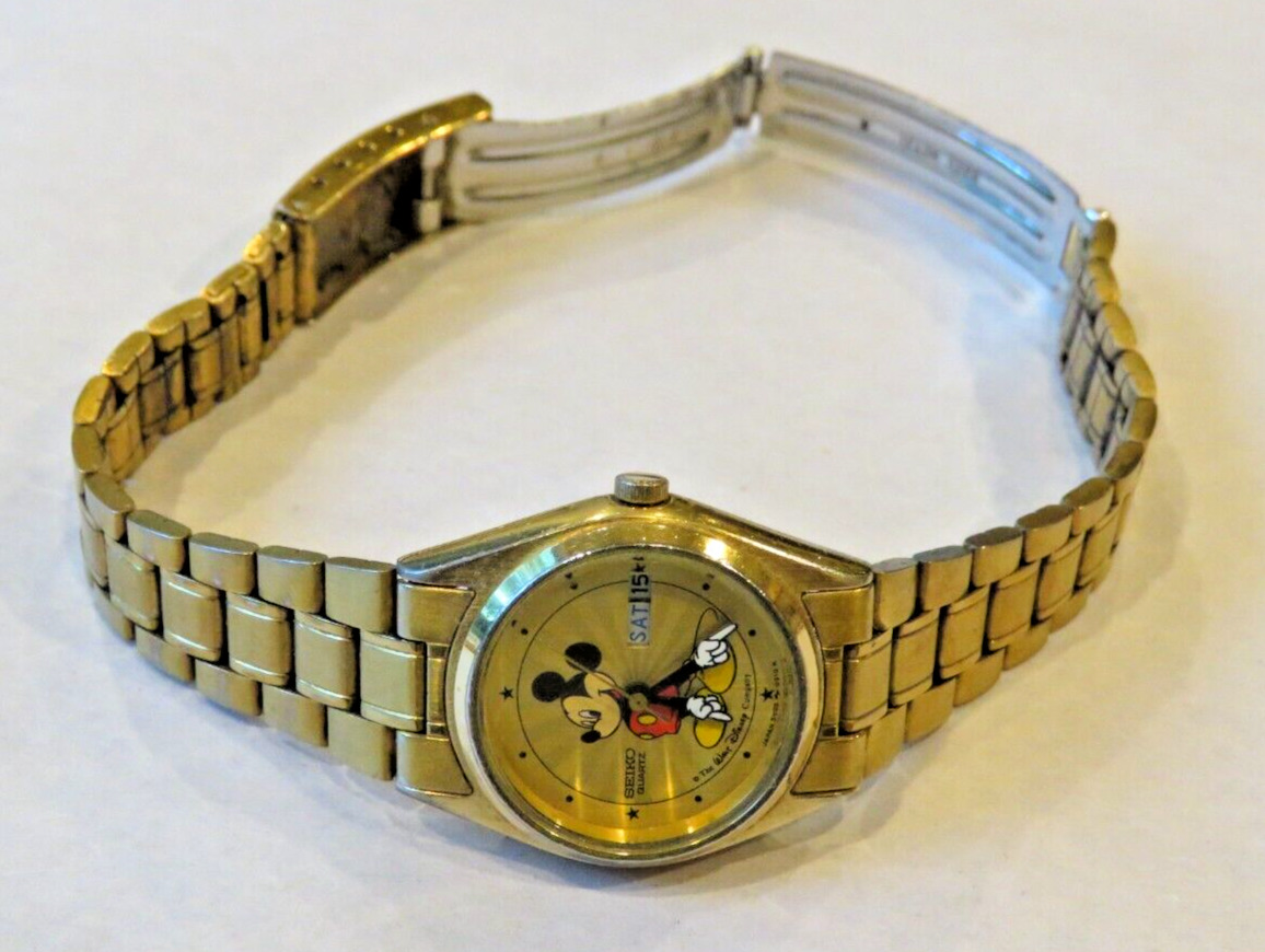 Vintage Disney Mickey Mouse Seiko 3Y03-0039 Gold Tone Quartz Women\'s Watch
