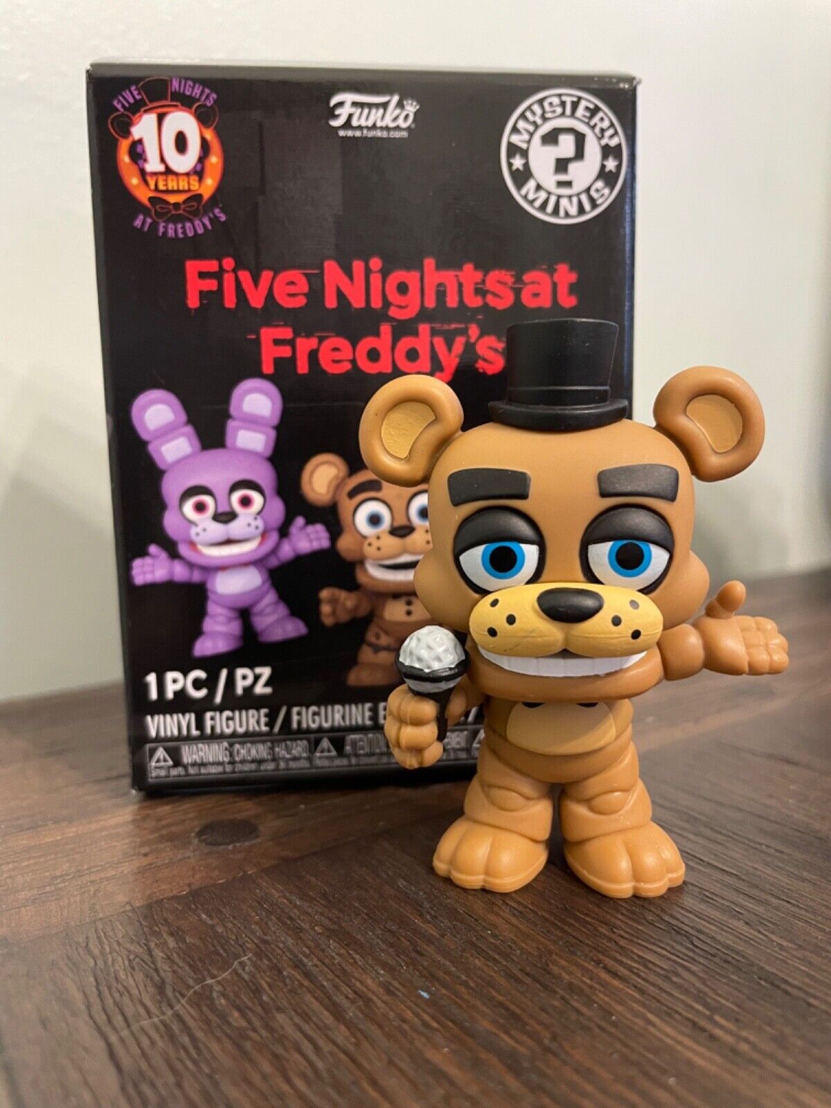 Five Nights at Freddy\'s 10th anniversary mystery minis