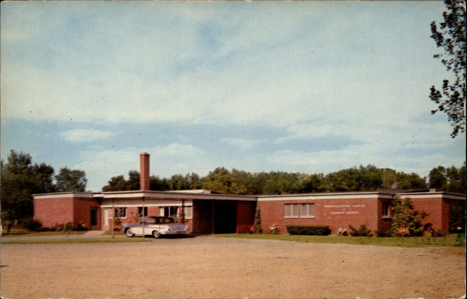 Indiana Elkhart Rehabilitation Center 1950s car ~ postcard  sku269