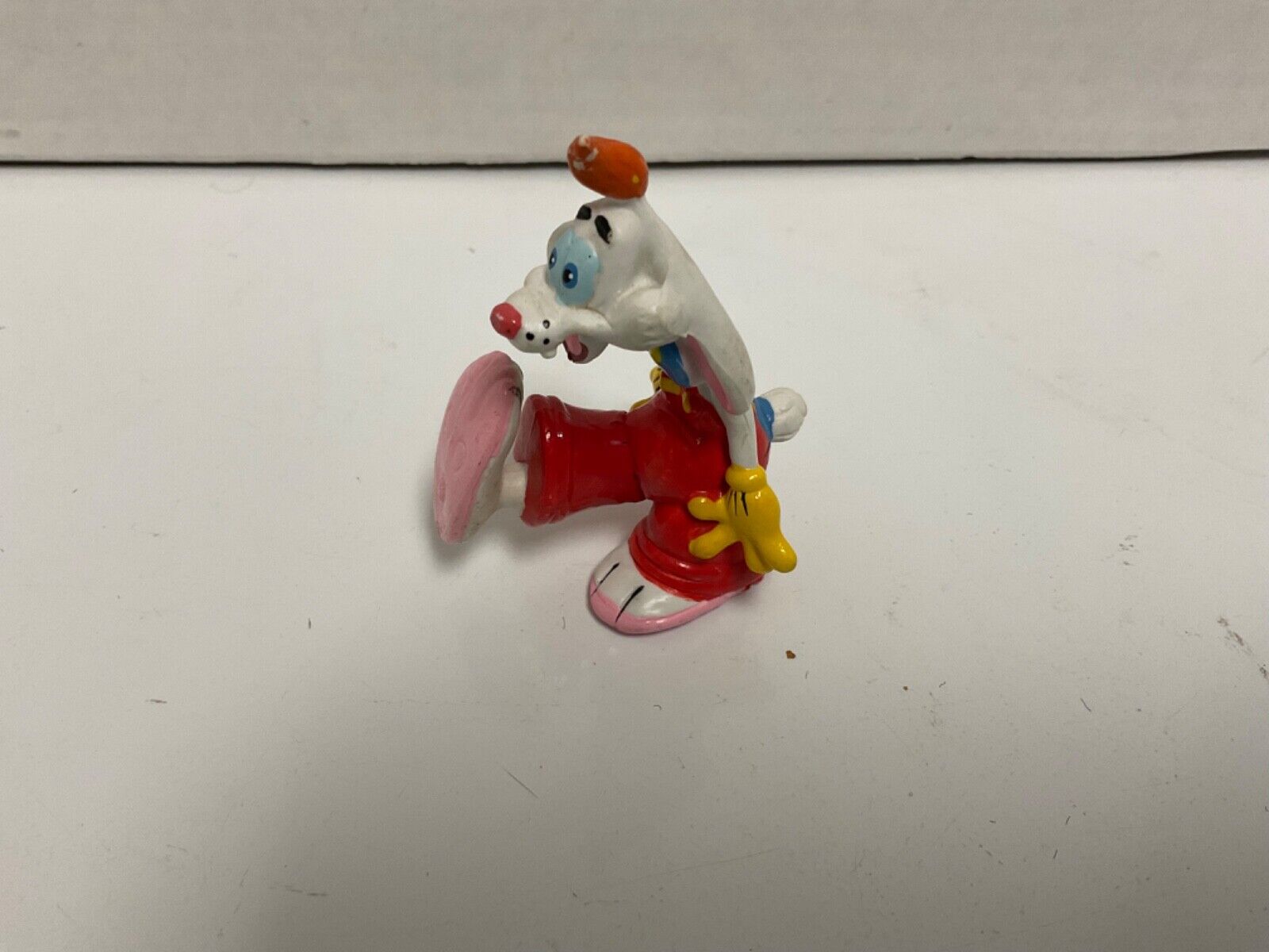 Vtg Disney Amblin 1987 Who Framed Roger Rabbit PVC Figure Roger Kicking Leg