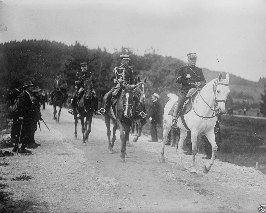French Army General Paul Pau on horseback 1914 New World War I WWI 8x10 Photo