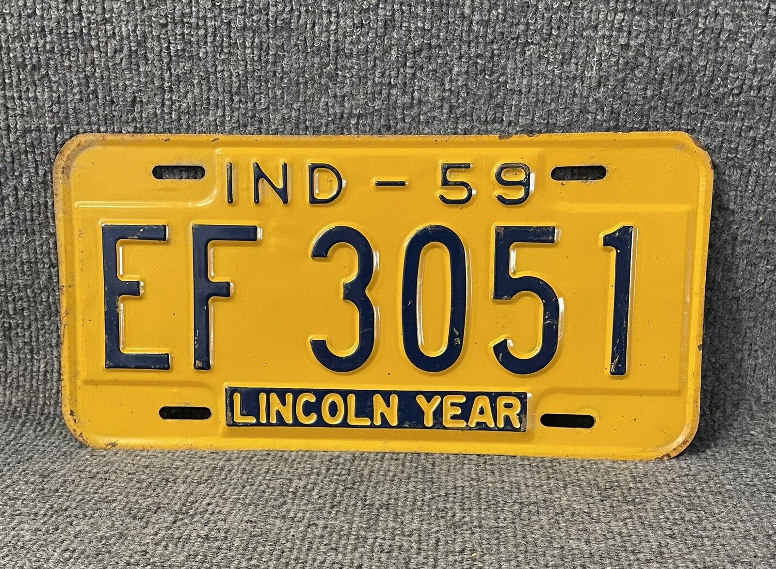 NICE 1959 Indiana  License Plate Tag