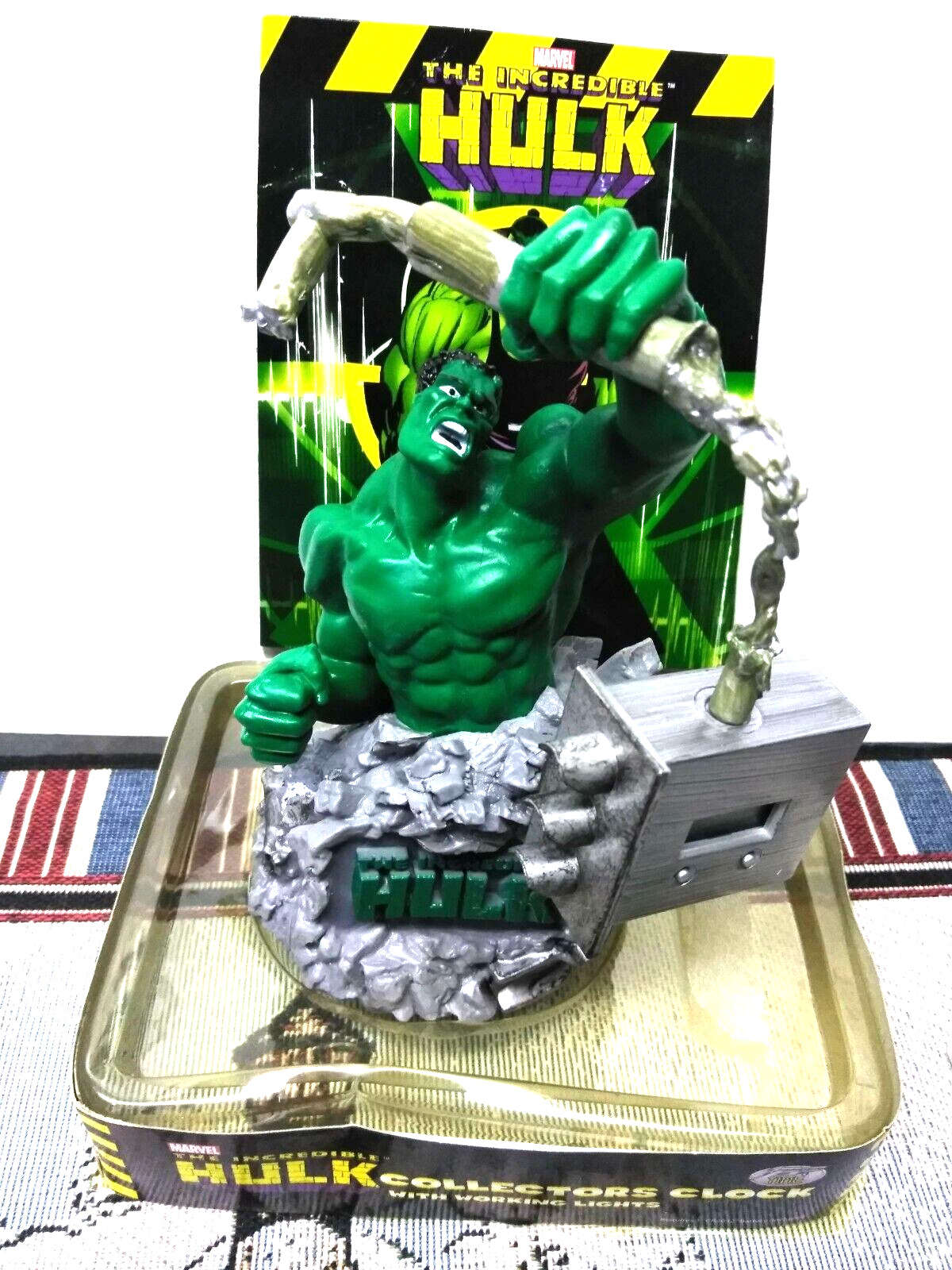 The Incredible Hulk Collectors Clock & Lights (needs batteries) w/ stand, no box
