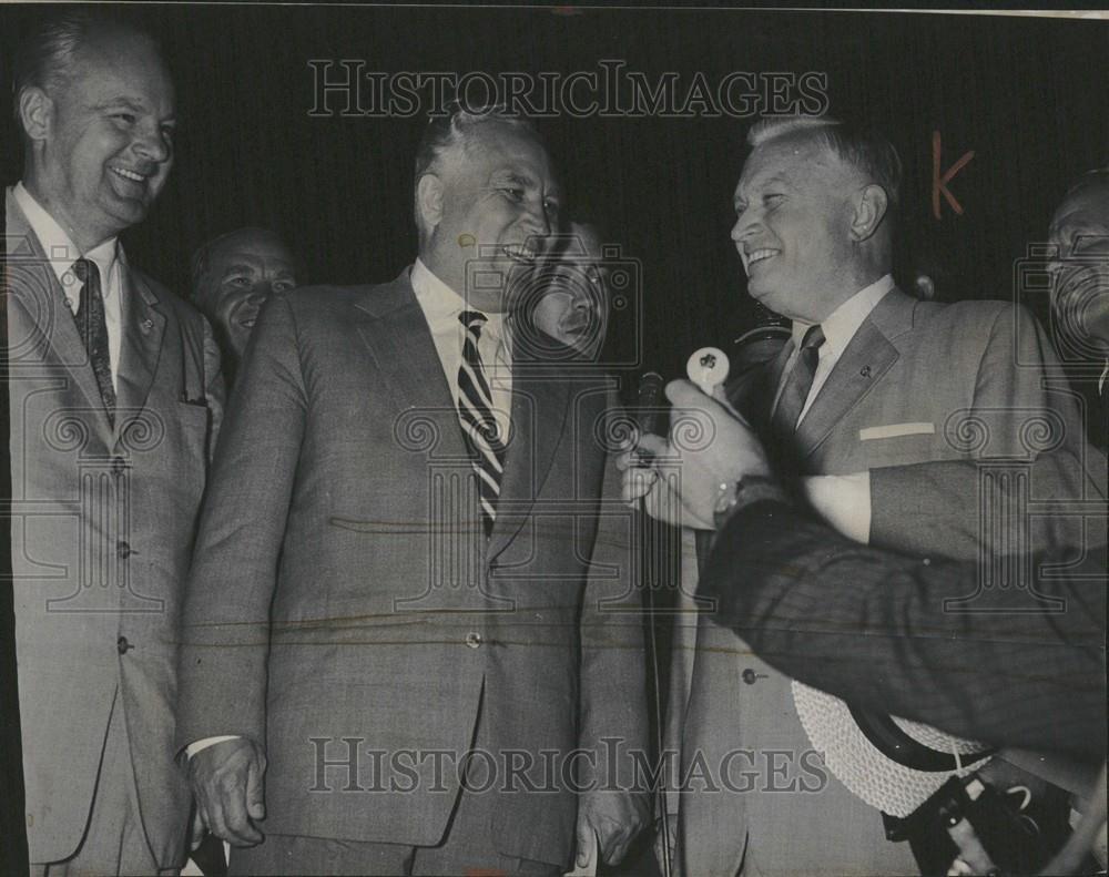 1959 Press Photo Businessmen Politicians - DFPC28367