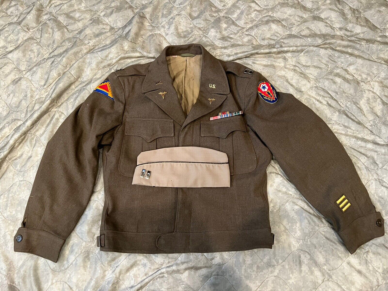 WW2 US Army Enlisted Ike Jacket w European Theater & 7th Army Patch - Captain