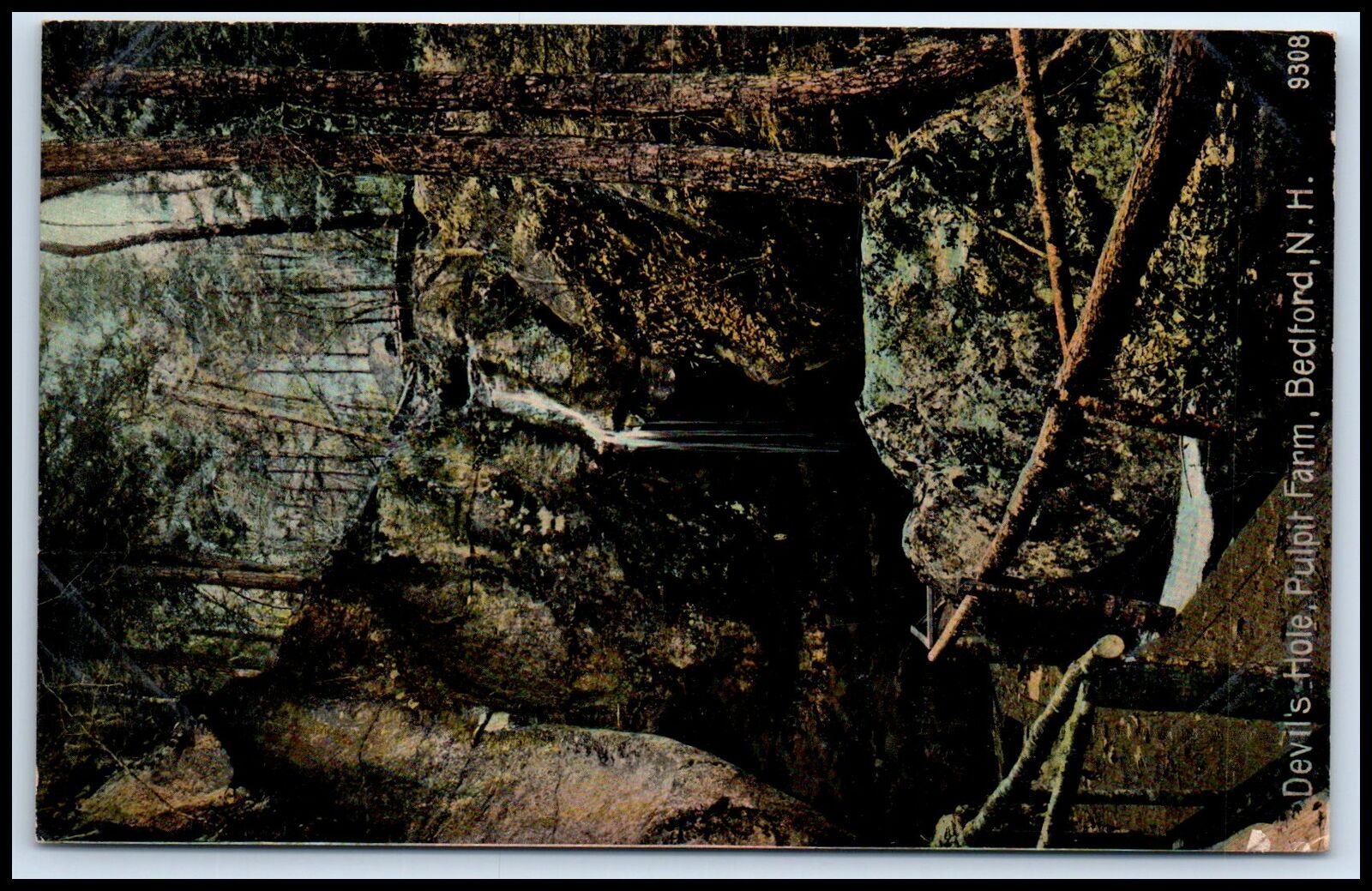 Postcard Devil\'s Hole, Pulpit Farm, Bedford, N.H.   Z76