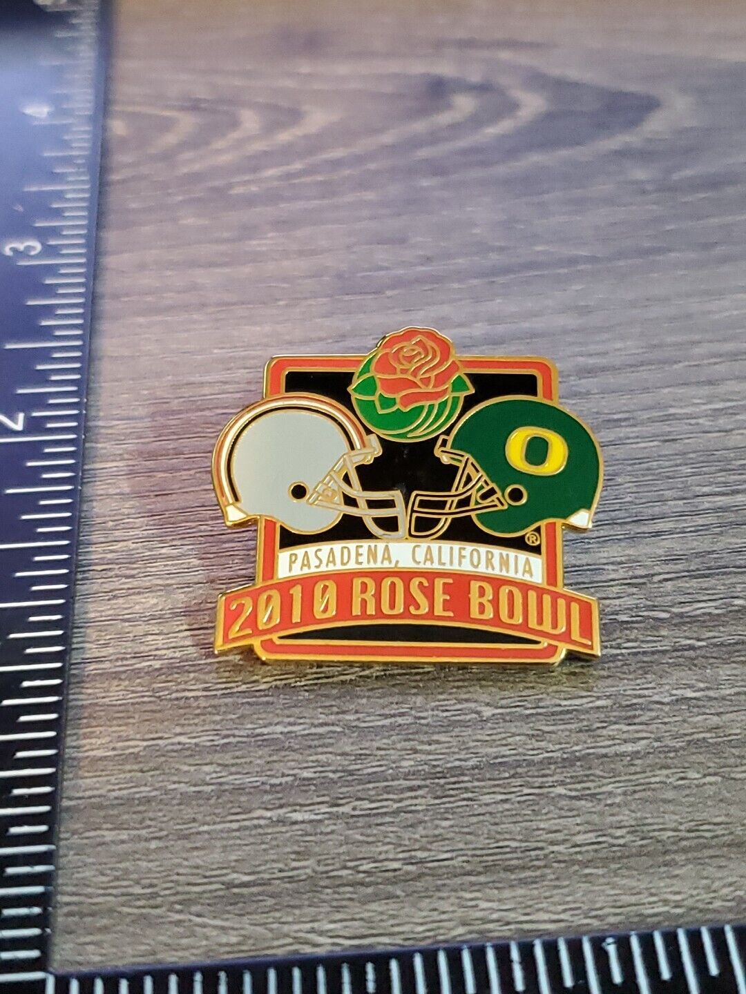 2010 Rose Bowl Football University Oregon Ducks Ohio State Buckeyes Pin D8