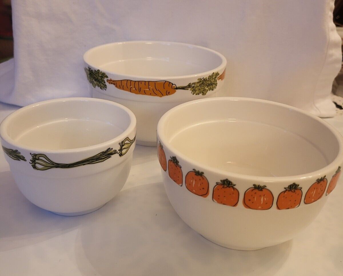 NWT Crate & Barrel Vera Neumann Vintage Designs on 3 Piece Ceramic Prep Bowl Set