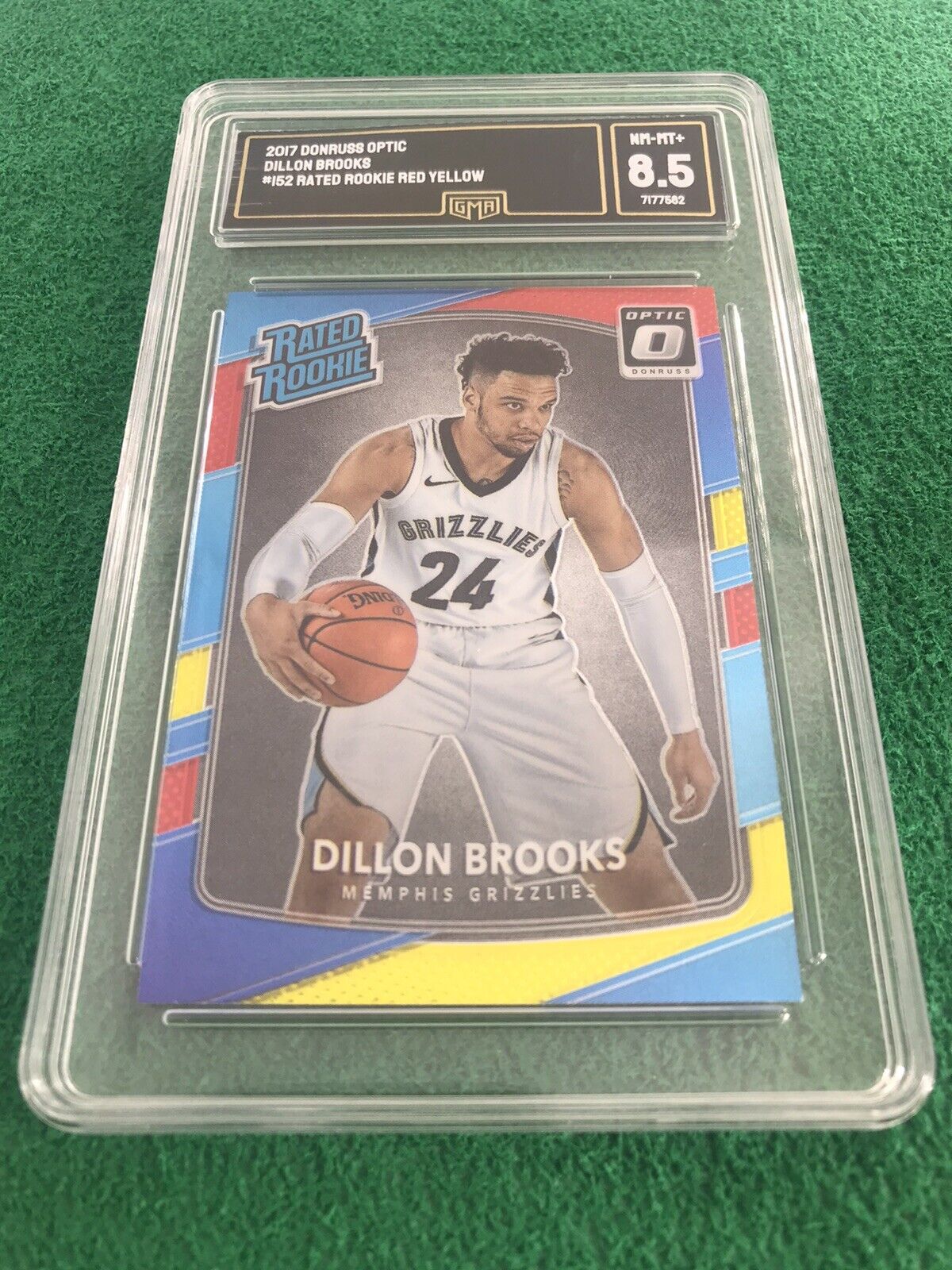 2017 Donruss Optic Dillon Brooks Rated Rookie Red Yellow Card #152 GMA 8.5 NBA