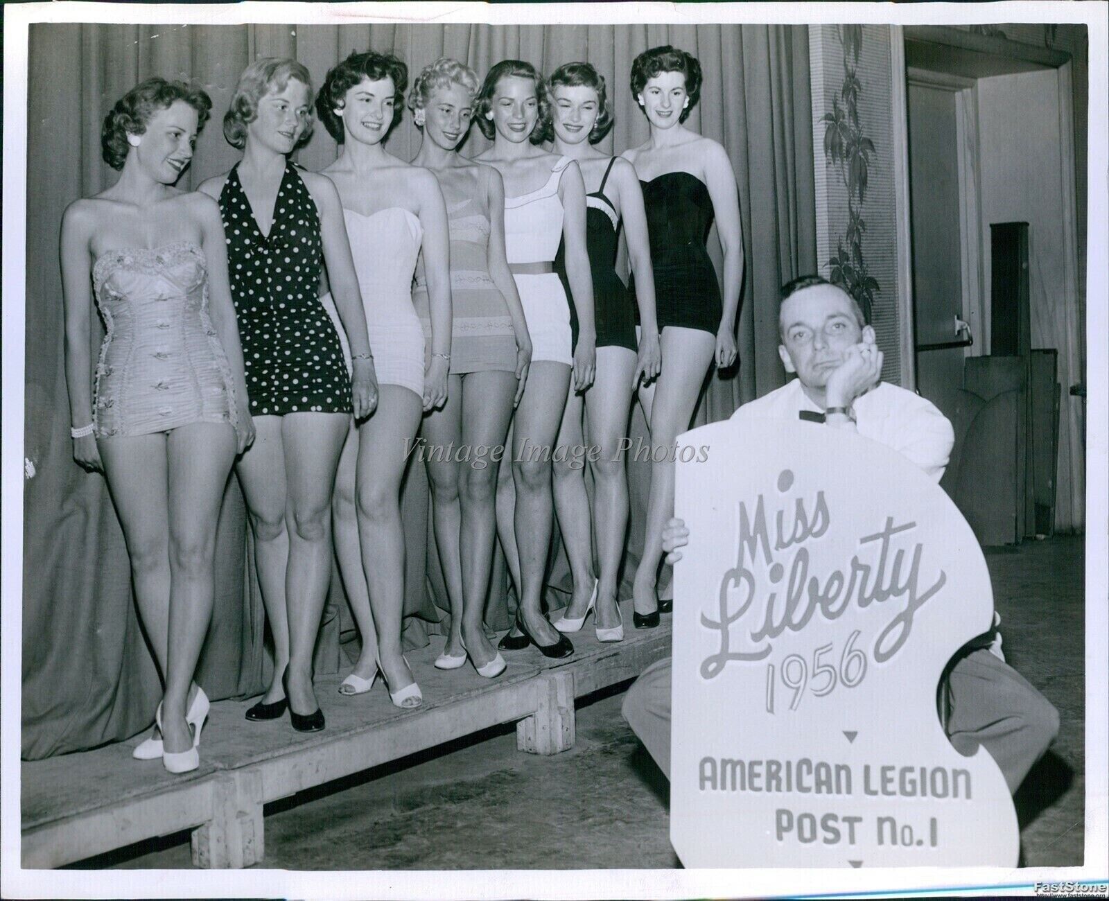 1956 Irv Stimpson With Afl Miss Liberty Contestants Beauty Pageant 8X10 Photo