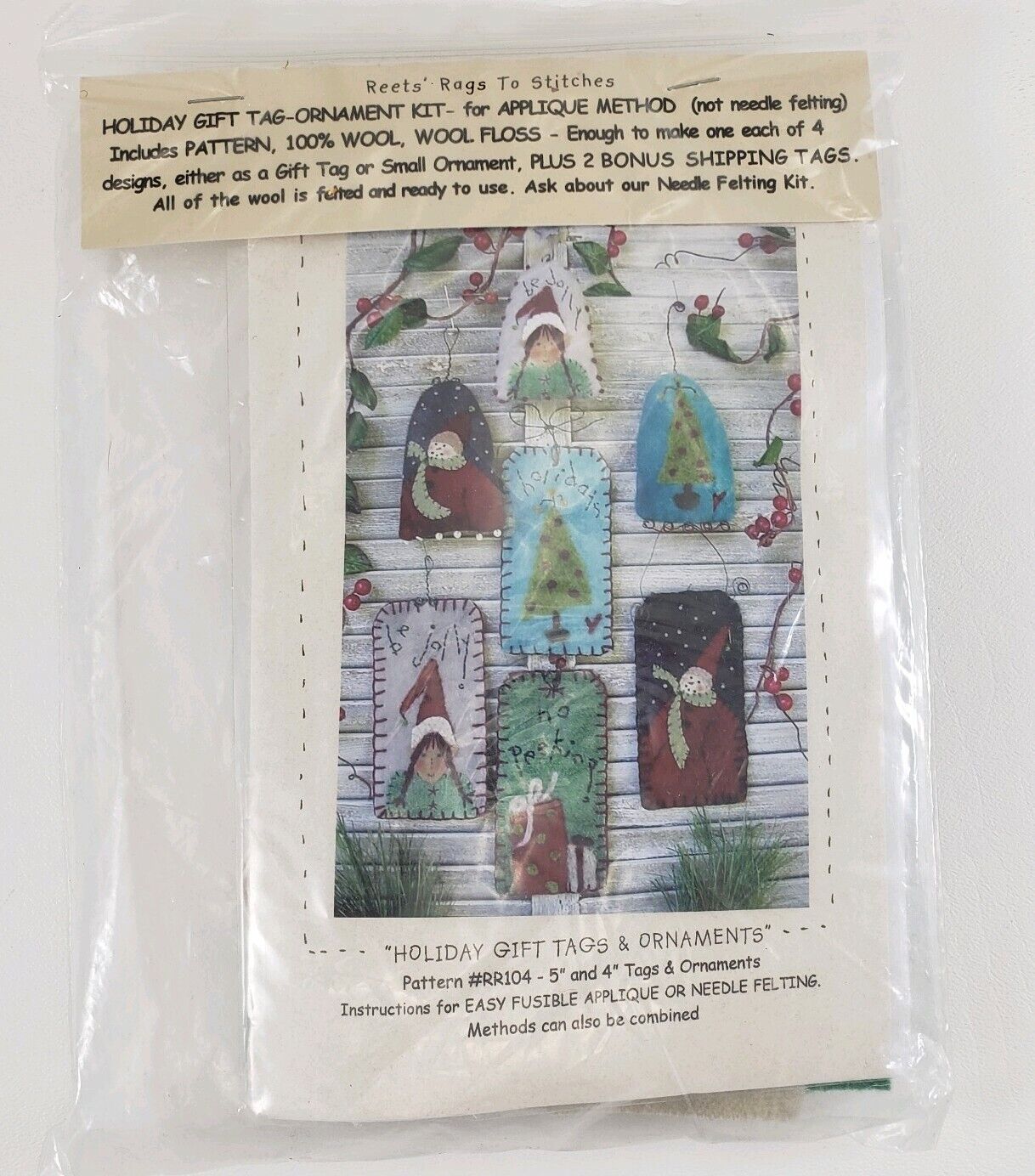 Reets Rags to Stitches Holiday Gift Tags  Ornaments Kit Applique Felt